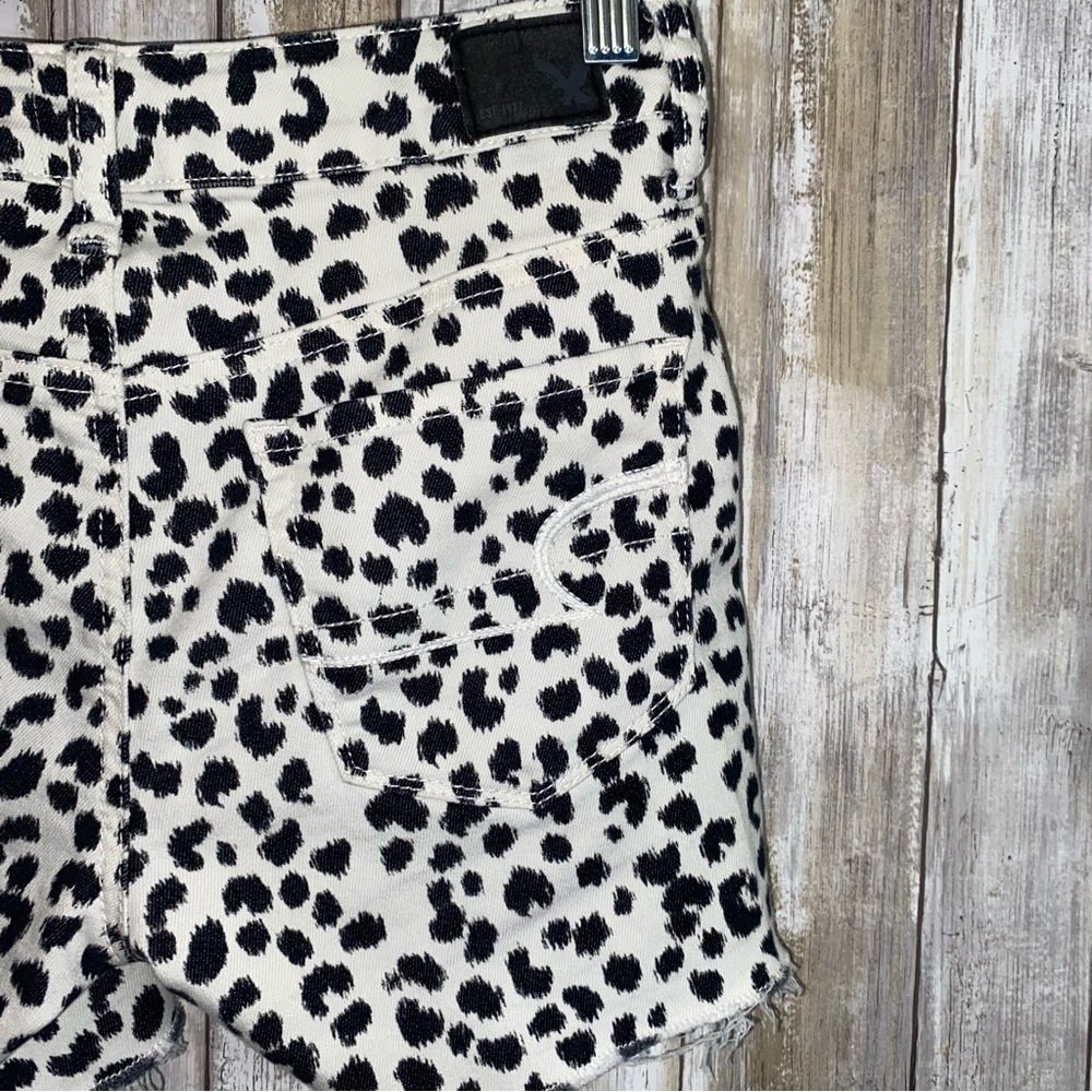 American Eagle Animal Print Leopard Shorts - Picture 4 of 8